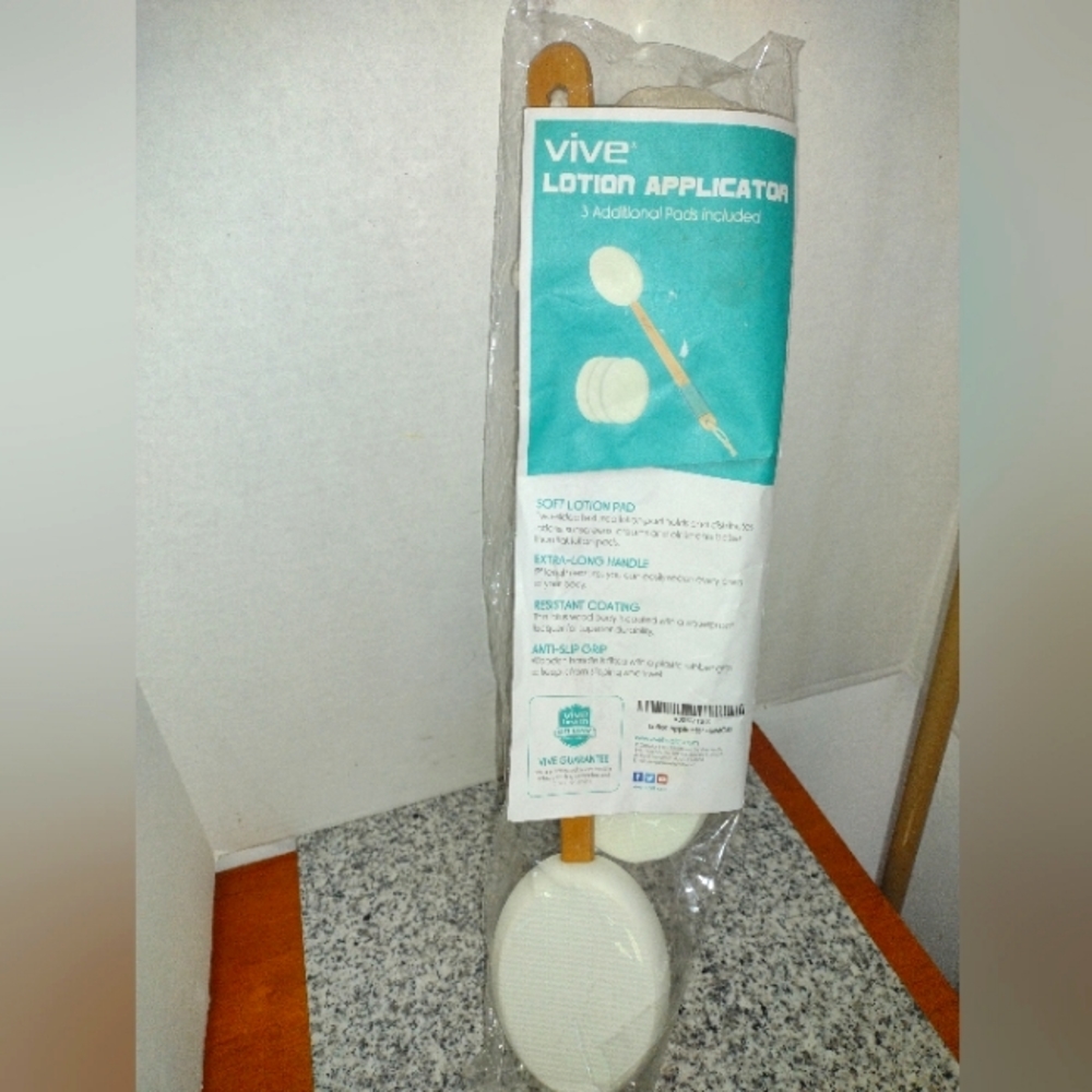 Vive - Lotion Applicator..